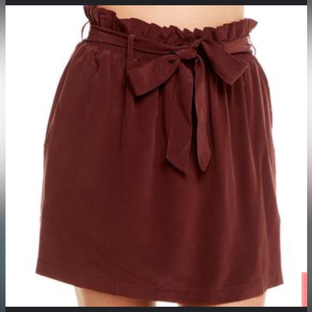 Chaser Silk Paperbag Waist Skirt with Tie Size Medium in Maroon. VGUC